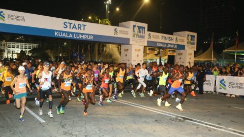 Full-Marathon-flag-off-at-KLSCM-2022--scaled